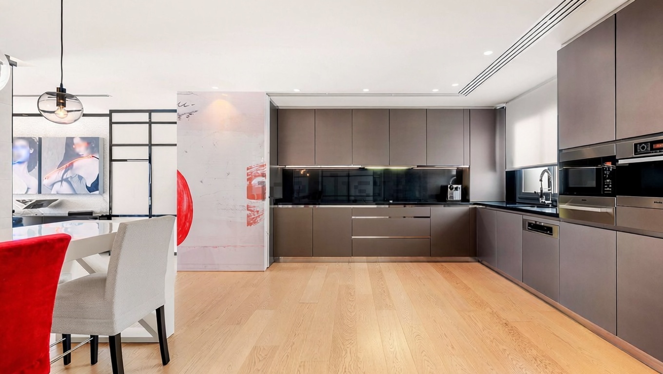 Seafront attic in Marbella — Kitchen
