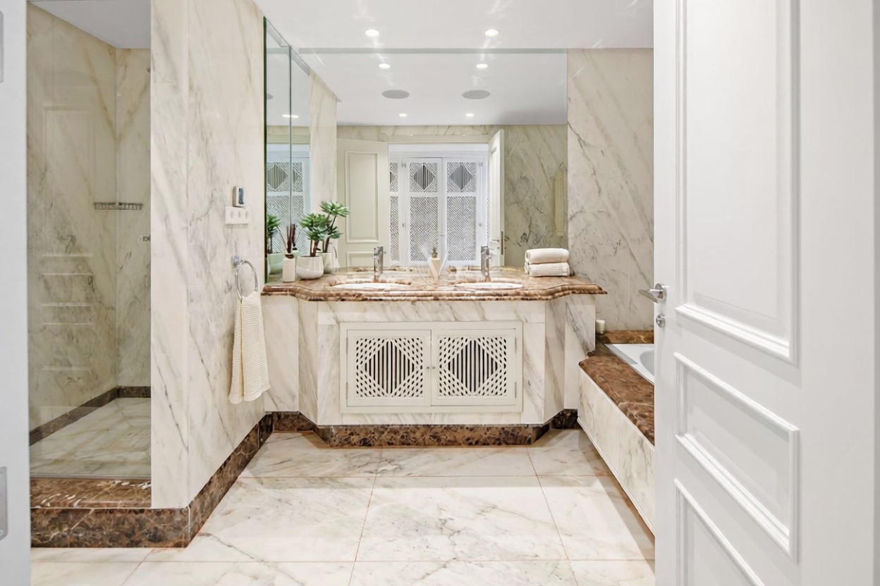 Duplex em primeira linha de praia em Marbella — Quarto
