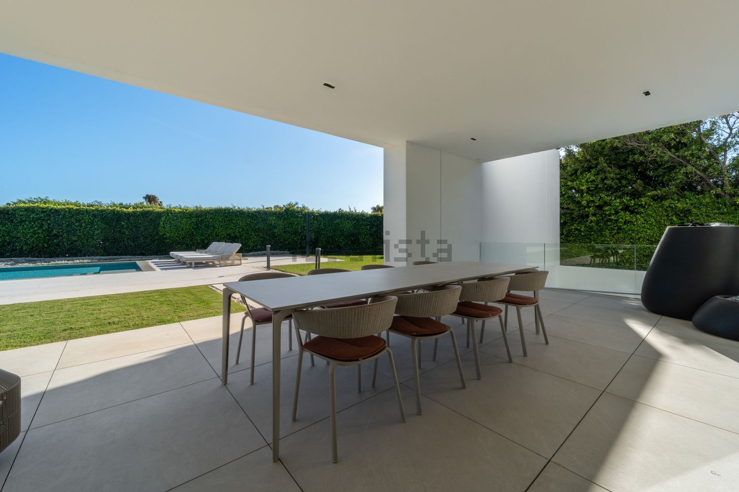 Chalet mit direkter Strandzugang in Marbella