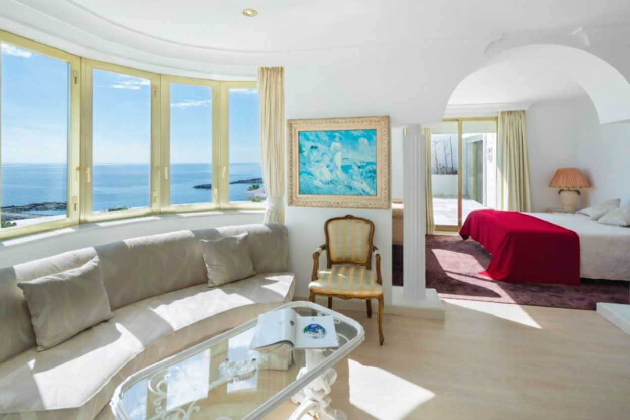 Duplex en première ligne de plage à Marbella — Coin repas