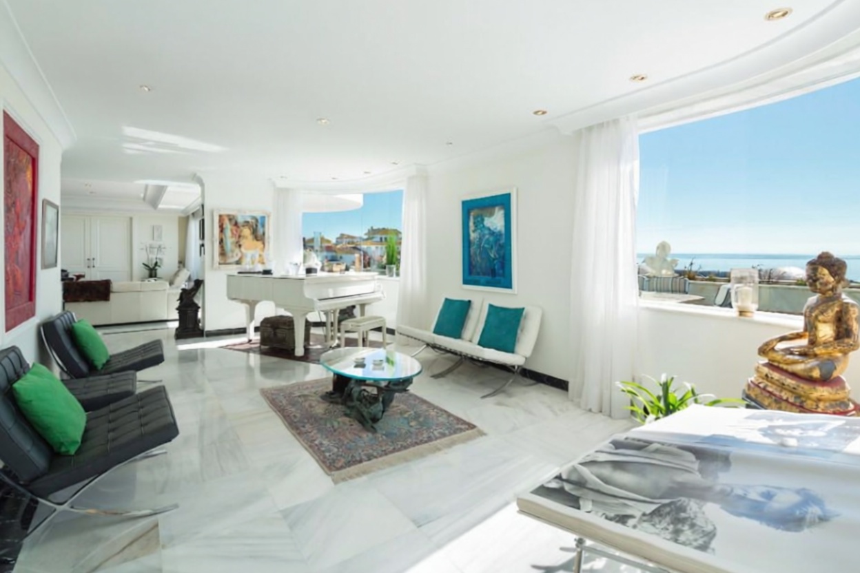 Duplex em primeira linha de praia em Marbella — Sala jantar