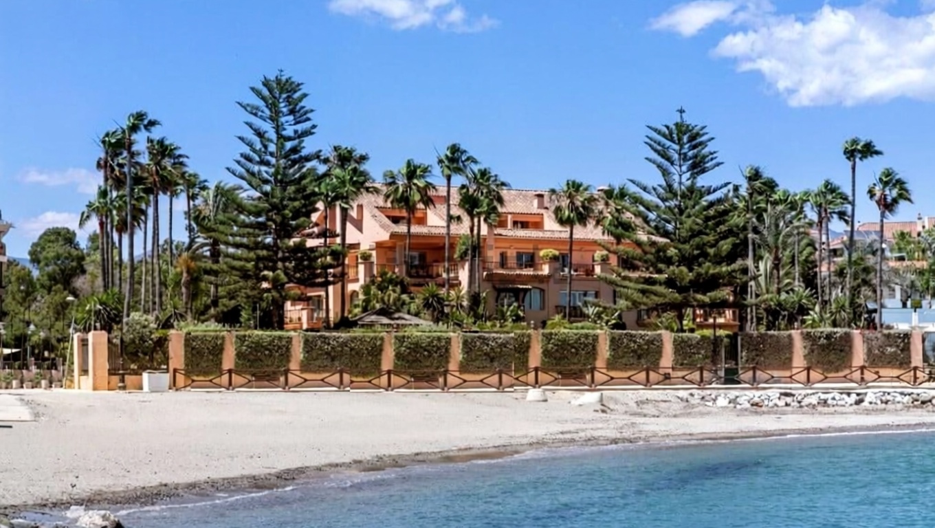 Beachfront flat in Marbella