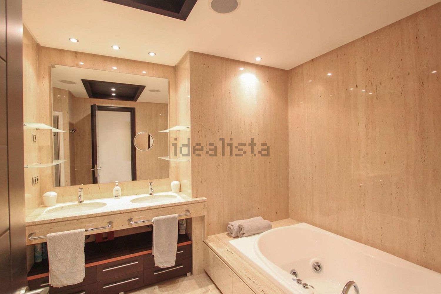 Appartement en première ligne de plage à Marbella — Sanitaires