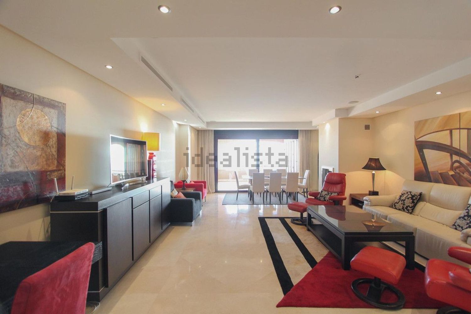 Appartement en première ligne de plage à Marbella — Séjour