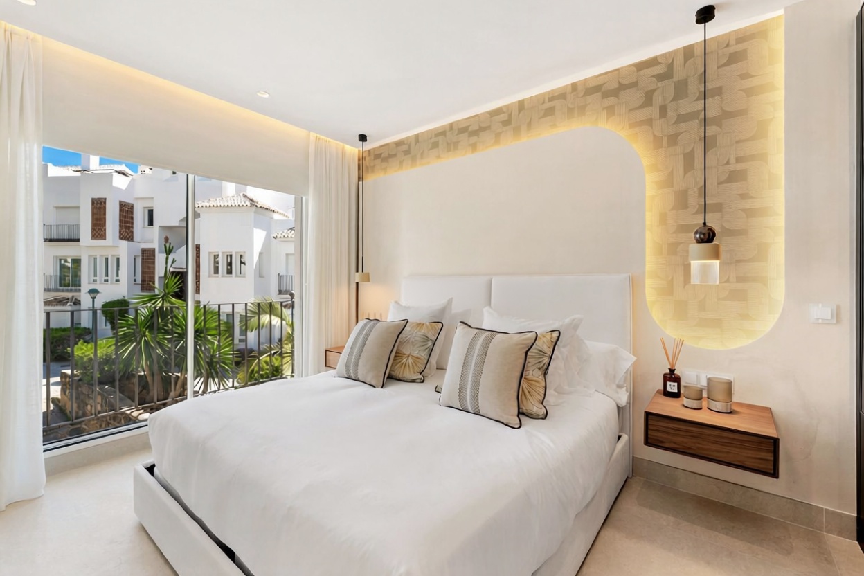 Квартира на продажу на первой линии пляжа в Marbella — Спальня