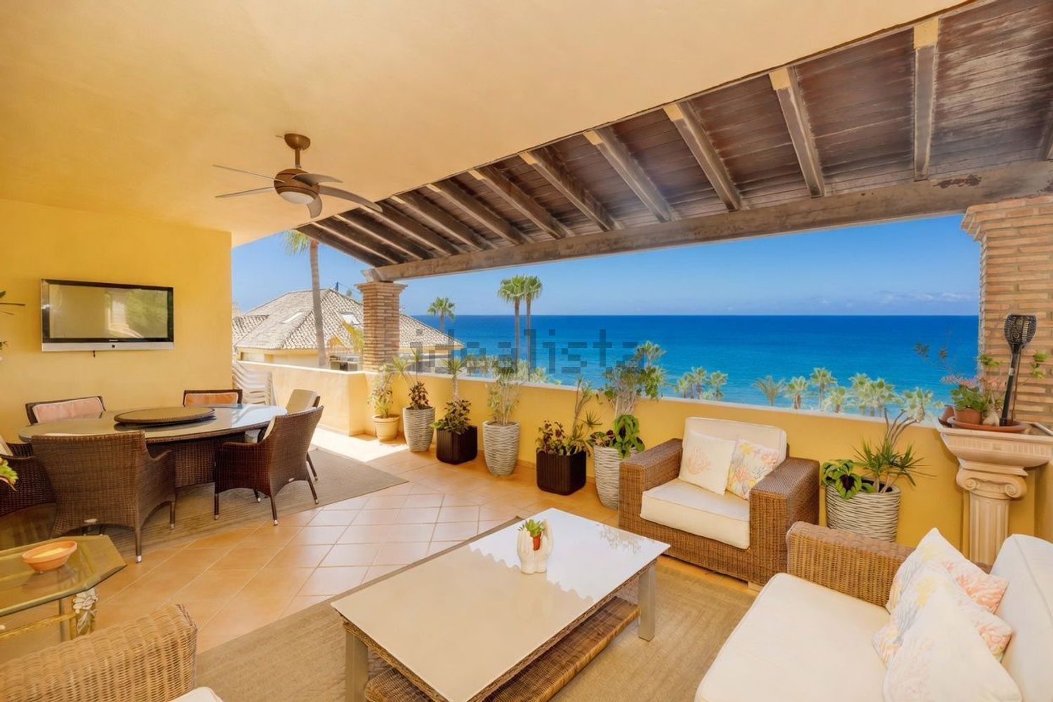 Duplex en première ligne de plage à Marbella