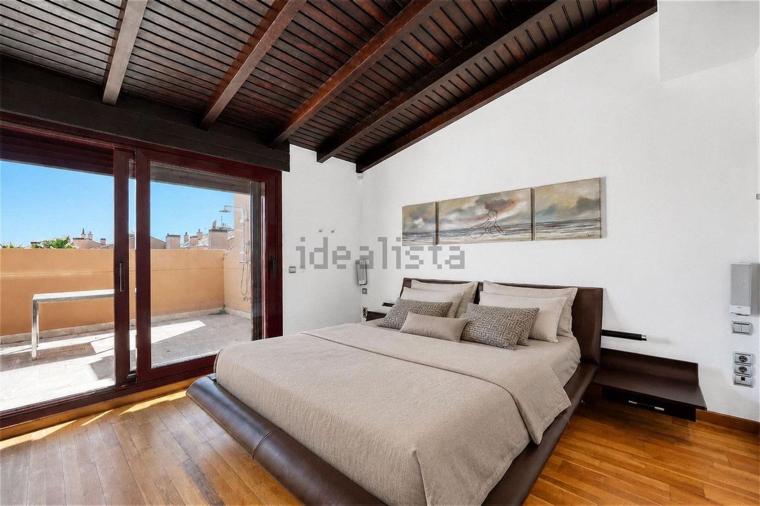 Seafront attic in Marbella — Bedroom