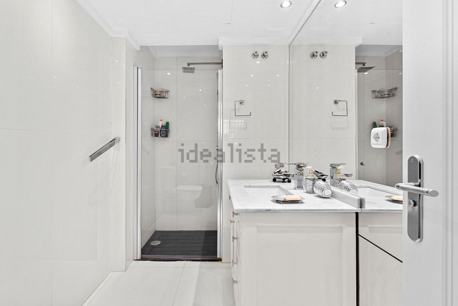 Appartement en première ligne de plage à Marbella — Sanitaires