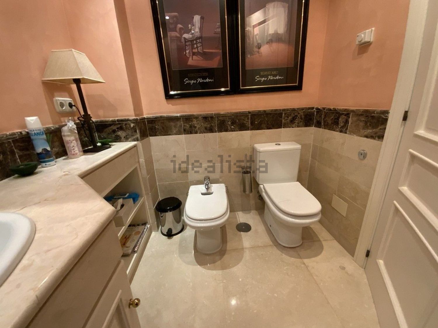 Beachfront flat in Marbella — Bathroom