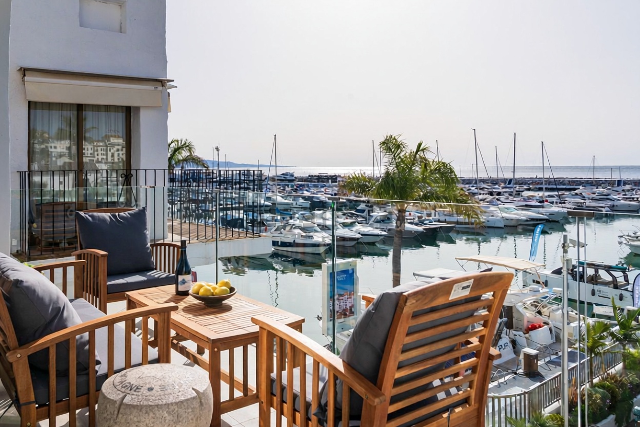 Penthouse in erste Meereslinie in Marbella