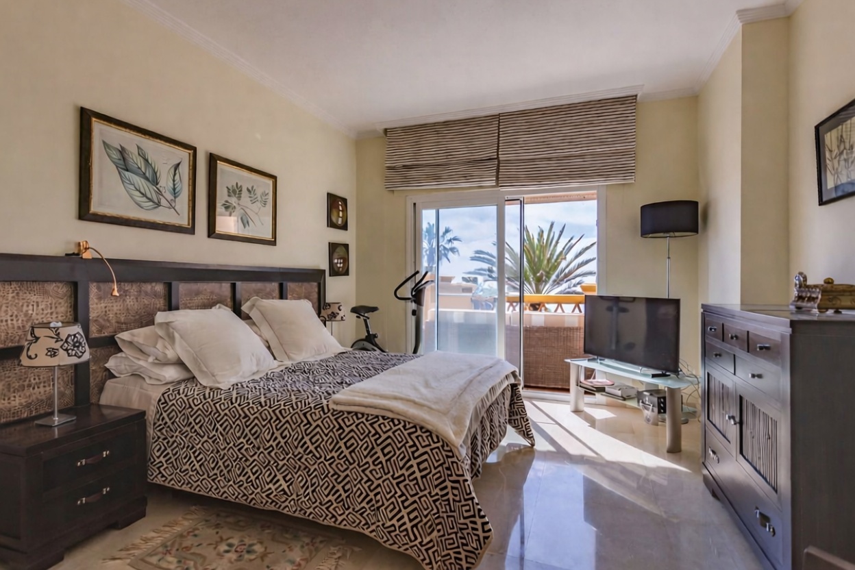 Квартира первая линия пляжа в Marbella — Спальня