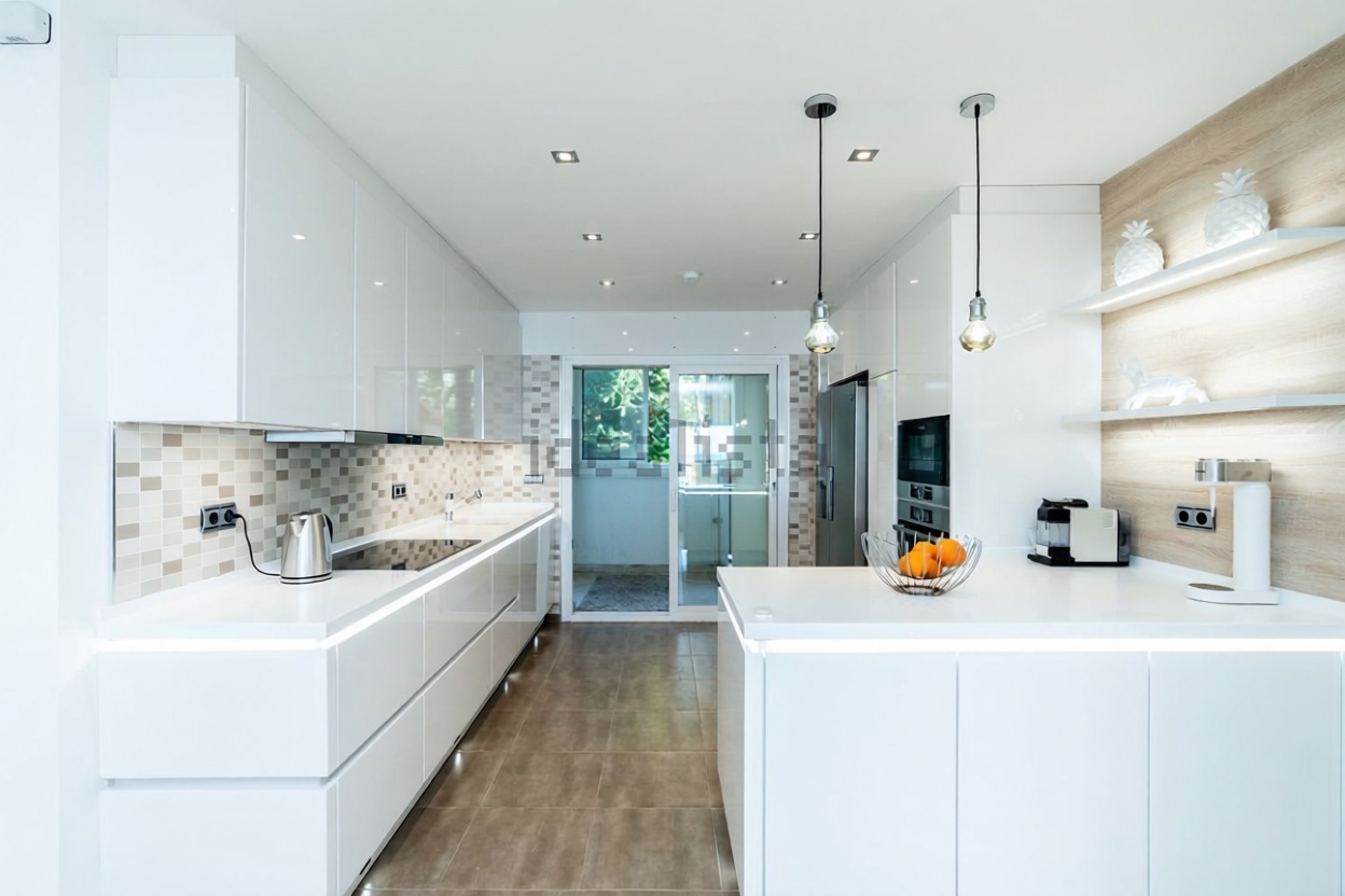 Apartamento à venda pé na areia em Marbella — Cozinha