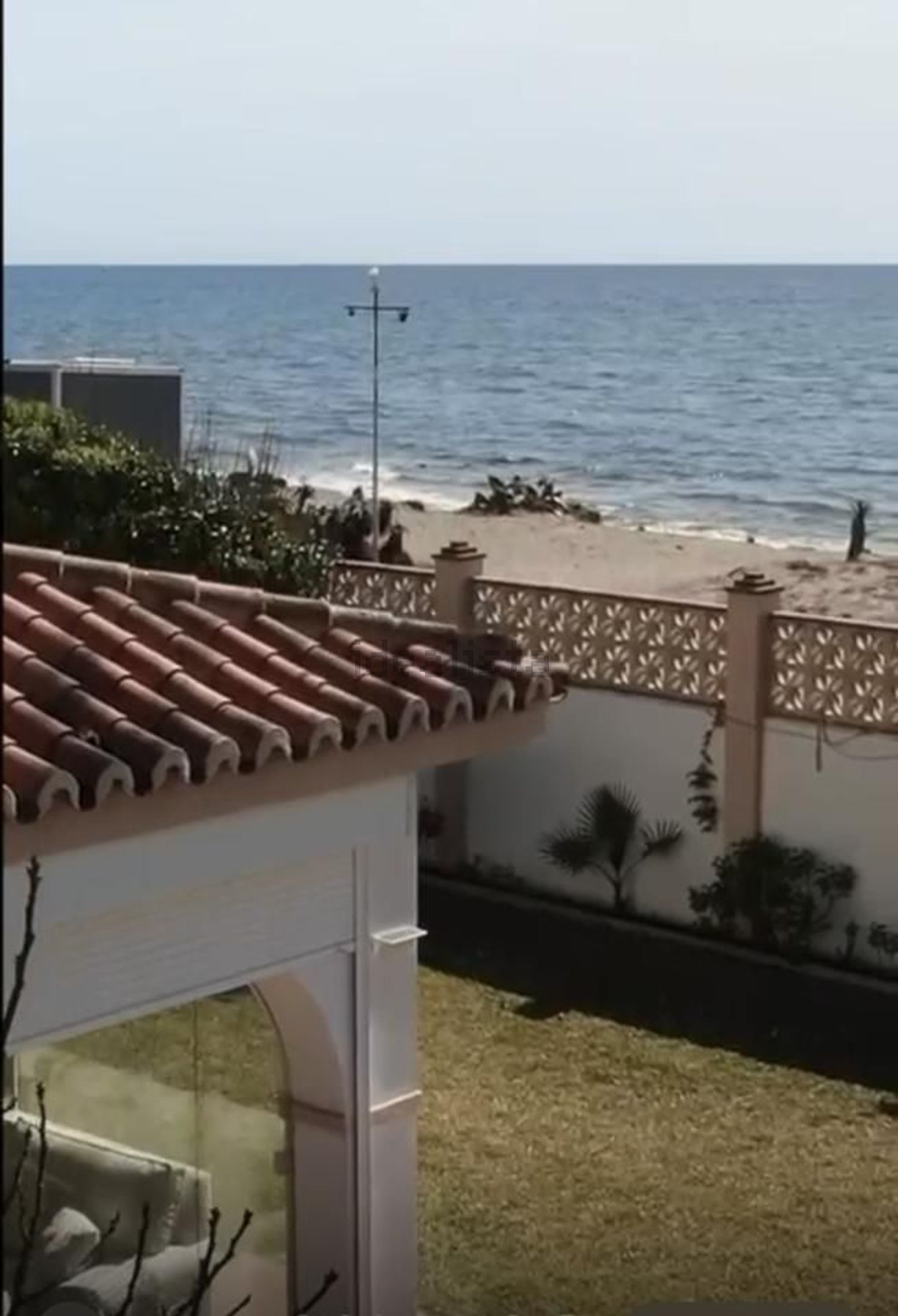 Шале с прямой выход на пляж в Marbella — Морской вид