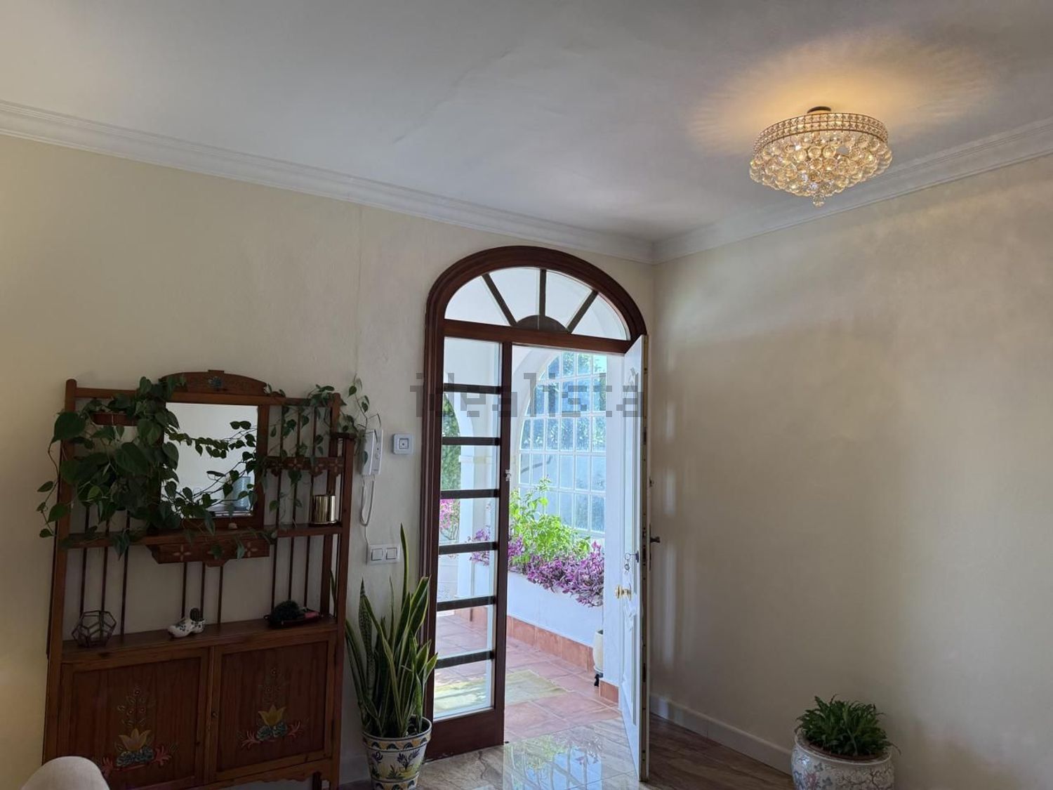 Chalet mit direkter Strandzugang in Marbella — Bad