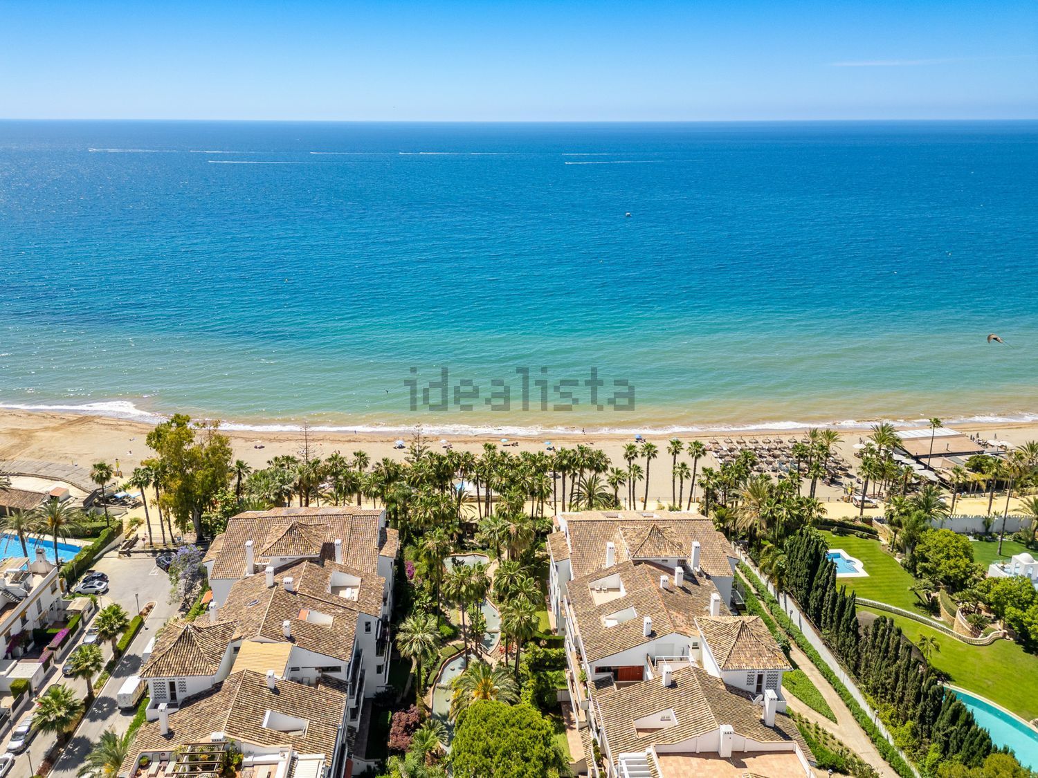 Seafront attic in Marbella