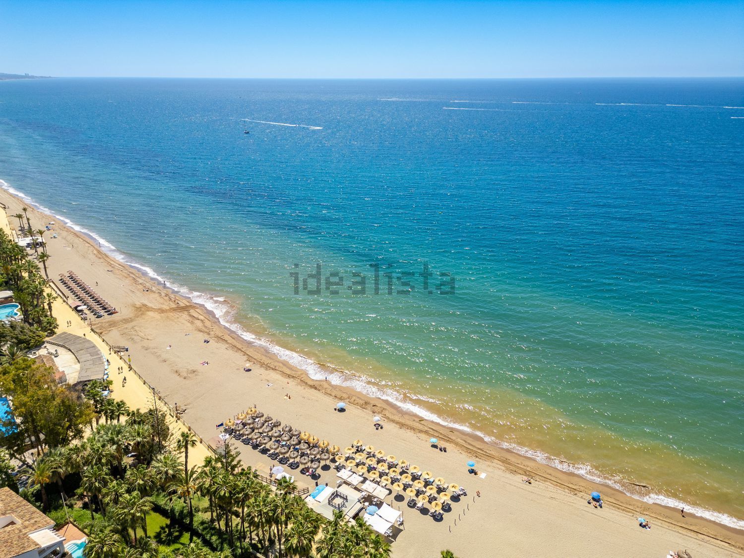 Seafront attic in Marbella — Sea view