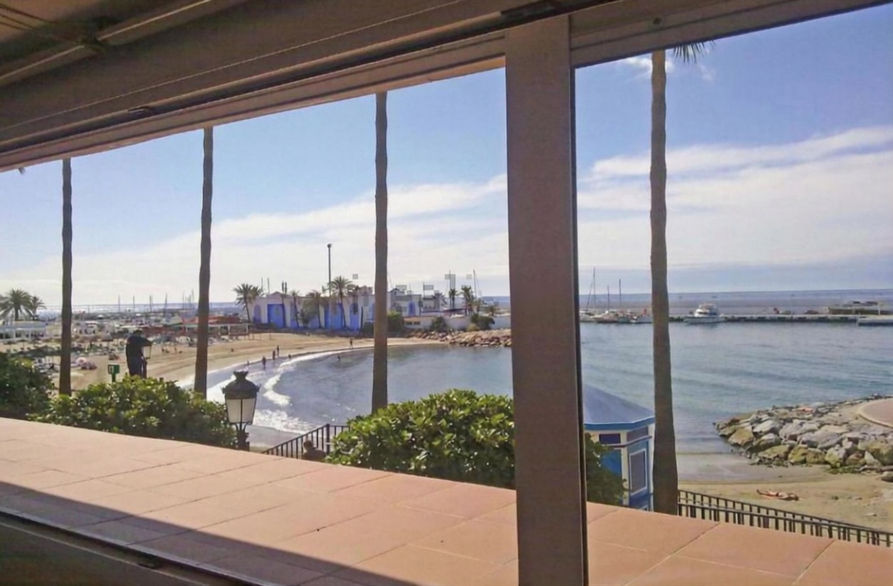 Seafront attic in Marbella