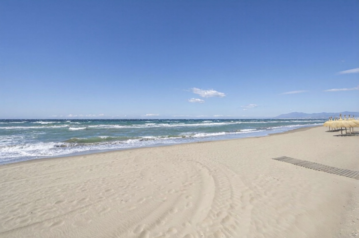 Chalet com acesso direto à praia em Marbella — Vista mar