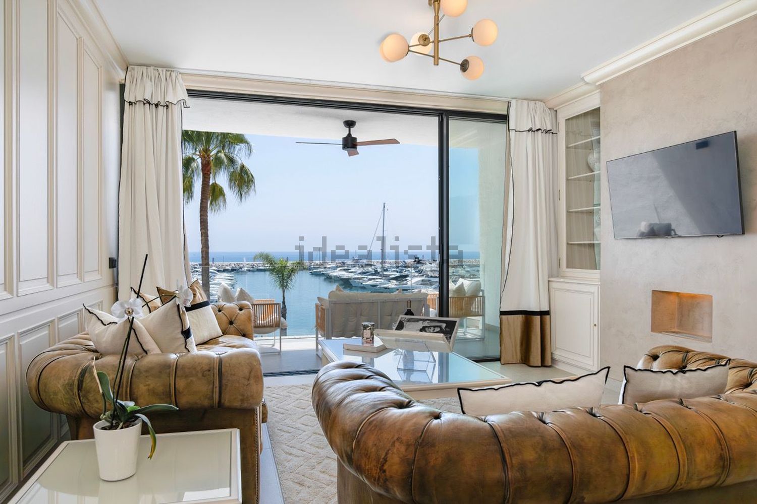 Beachfront flat in Marbella