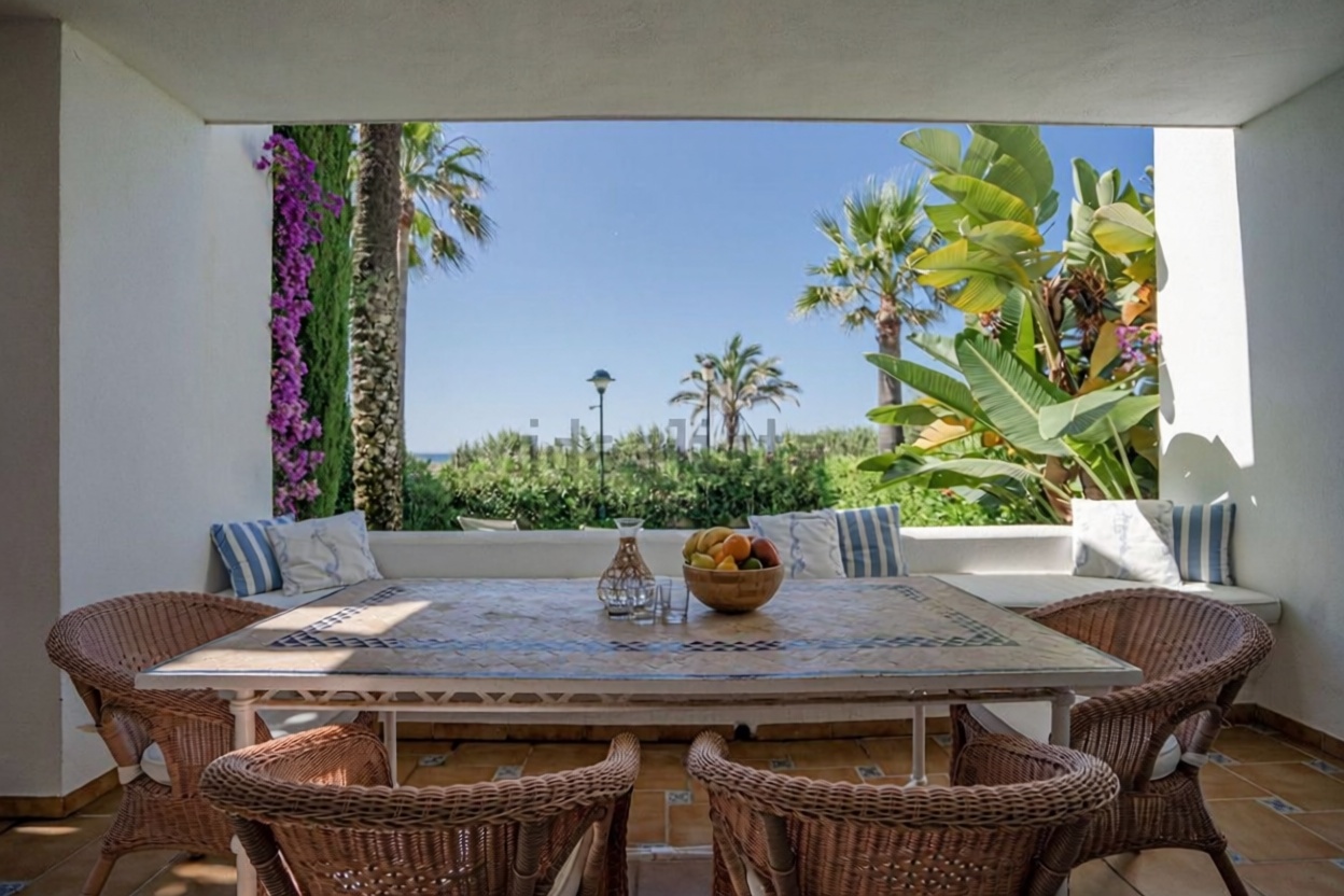 Beachfront flat in Marbella