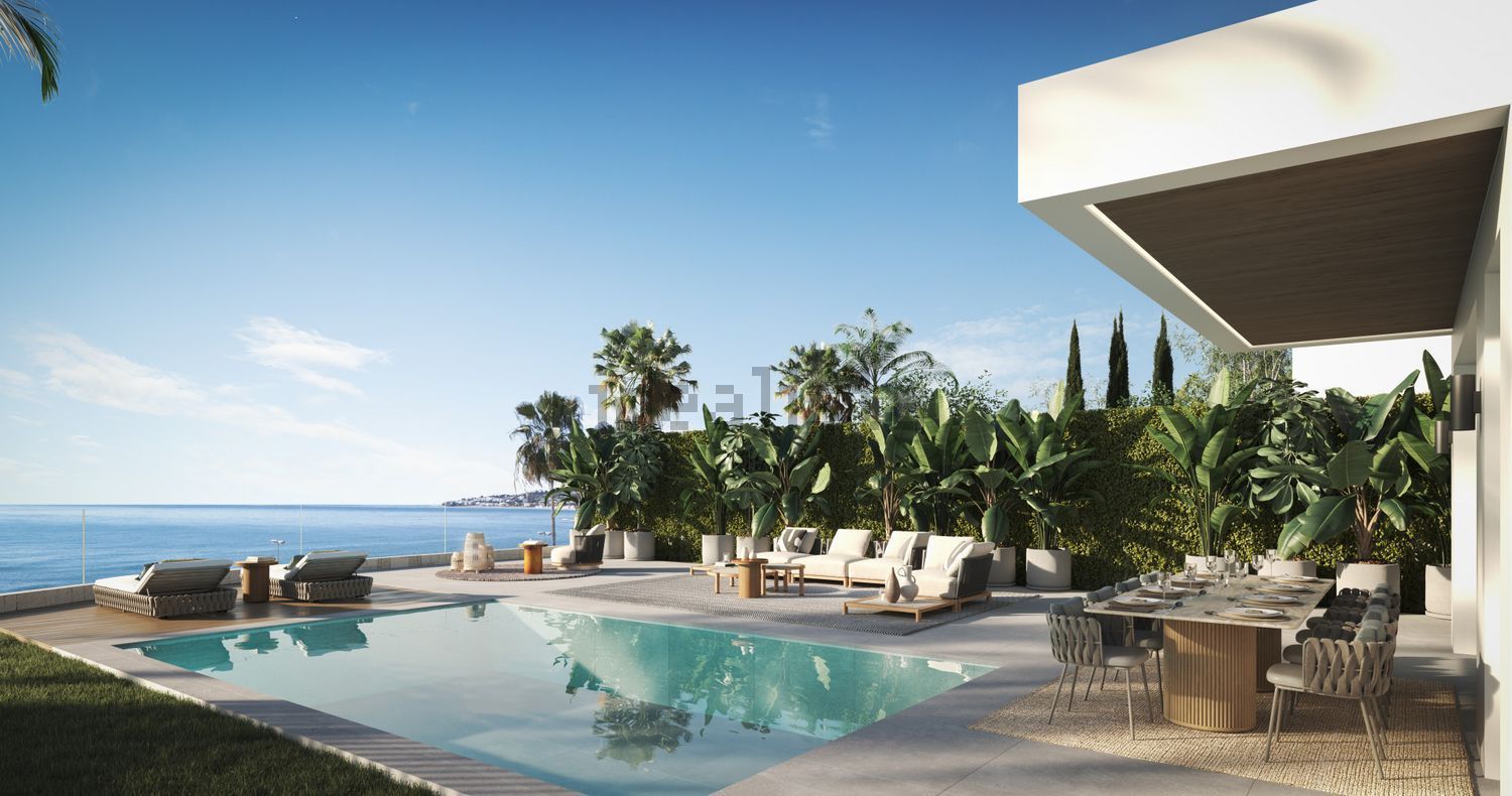 Chalet with direct beach access in Marbella