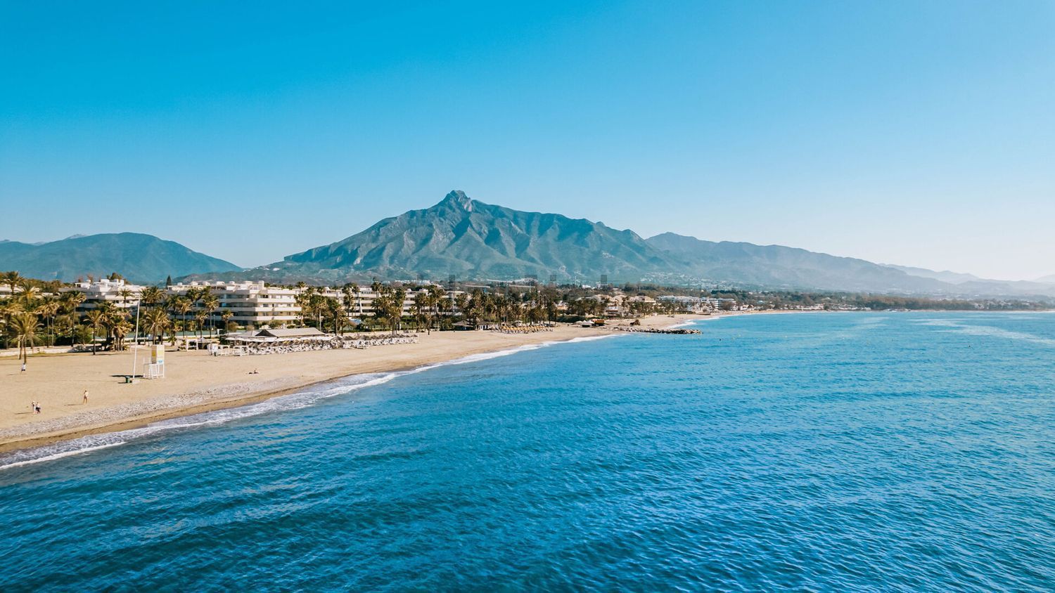 Chalet com acesso direto à praia em Marbella — Vista mar