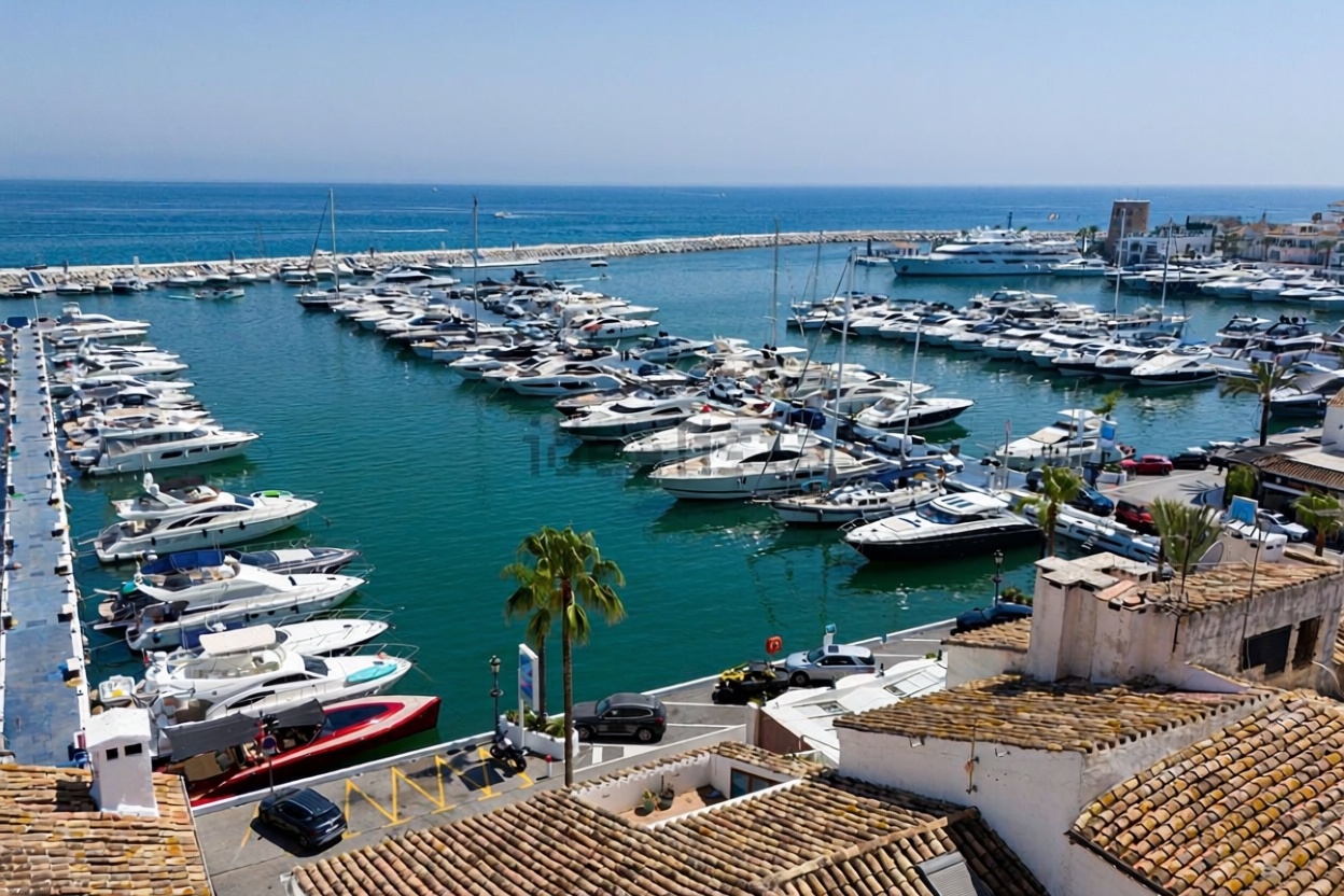 Квартира первая линия пляжа в Marbella — Морской вид