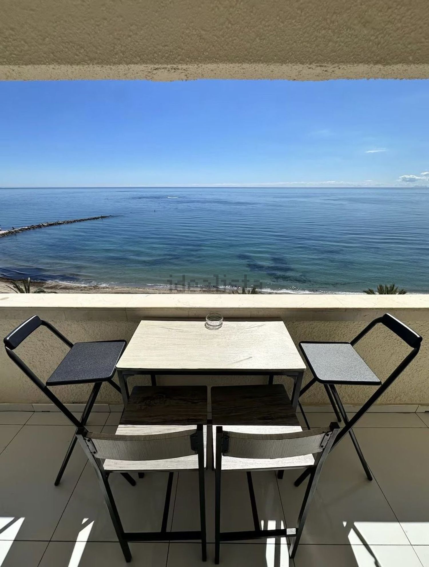 Beachfront flat in Marbella