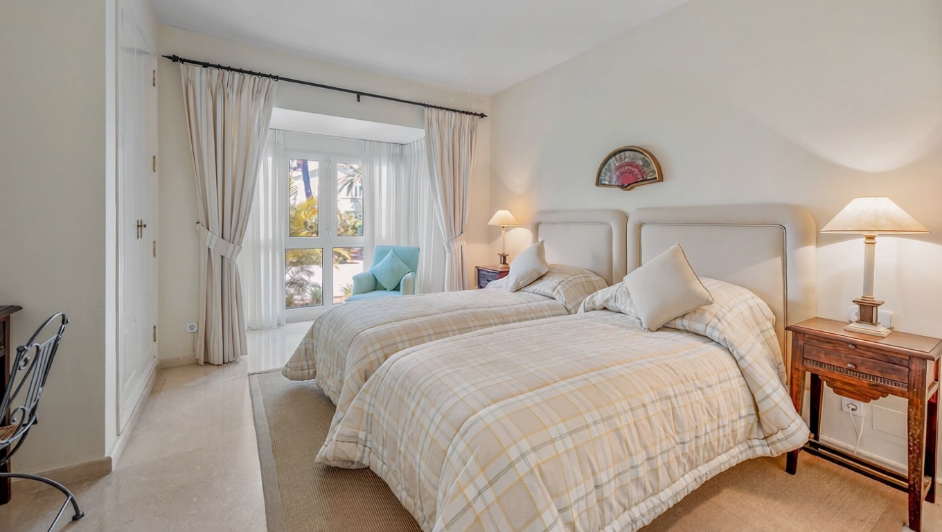 Apartamento à venda pé na areia em Marbella — Quarto