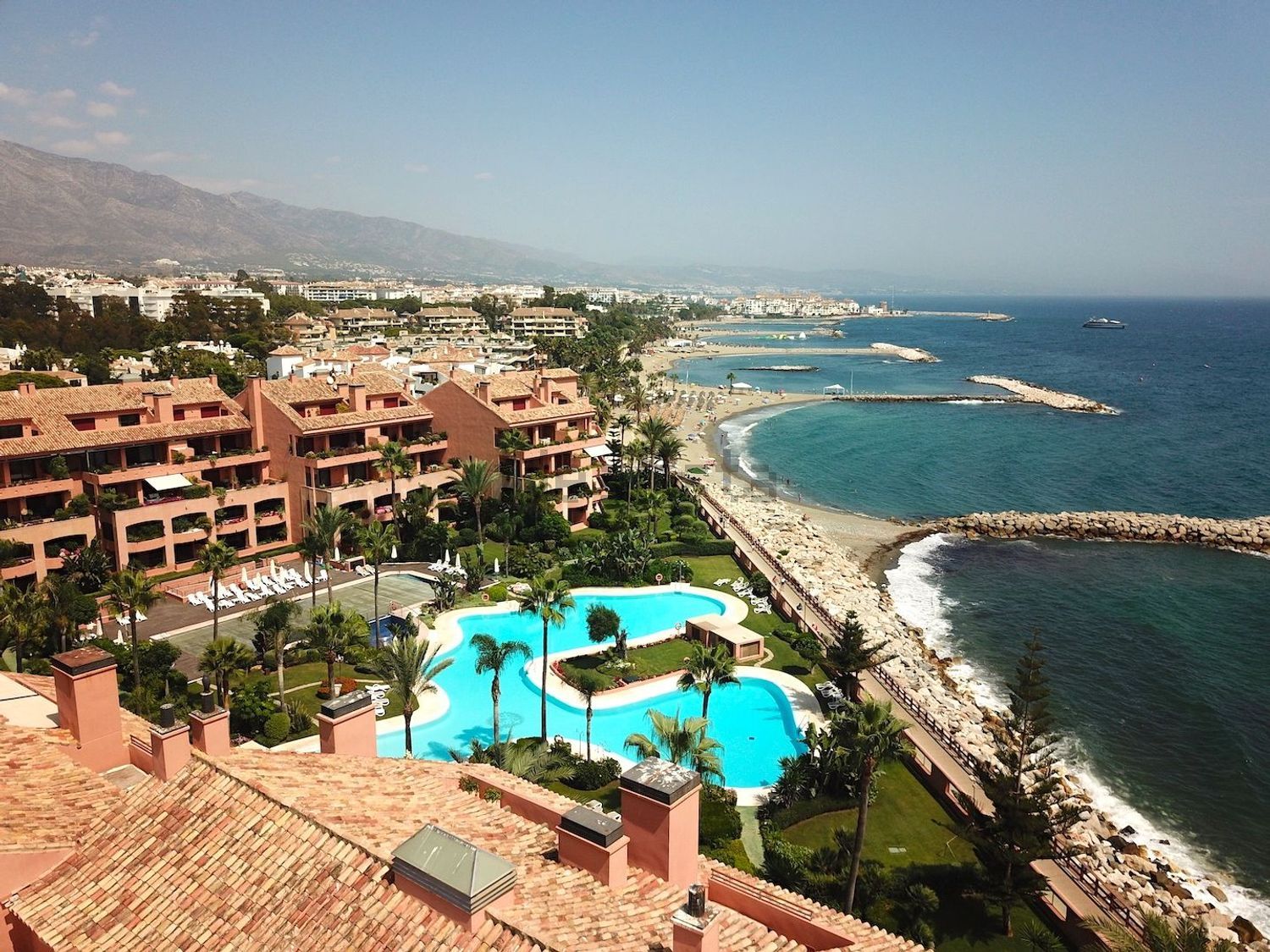 Beachfront flat in Marbella