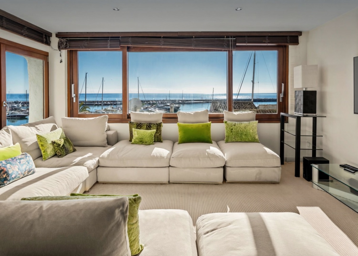 Beachfront flat in Marbella