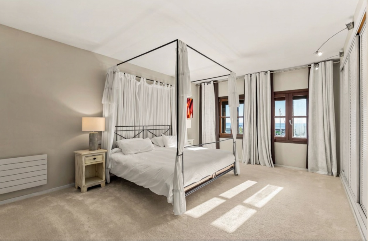 Apartamento à venda pé na areia em Marbella — Quarto