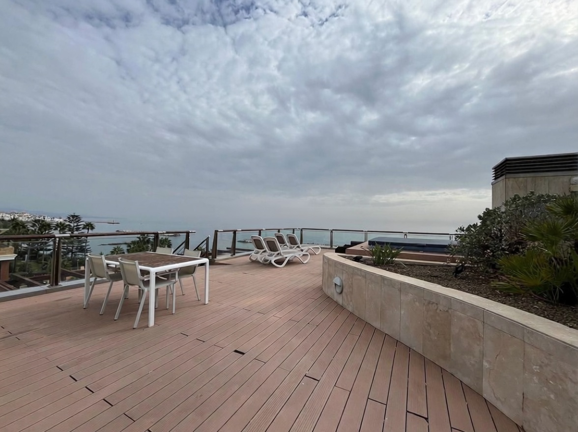 Пентхаус первая линия моря в Marbella — Морская терраса