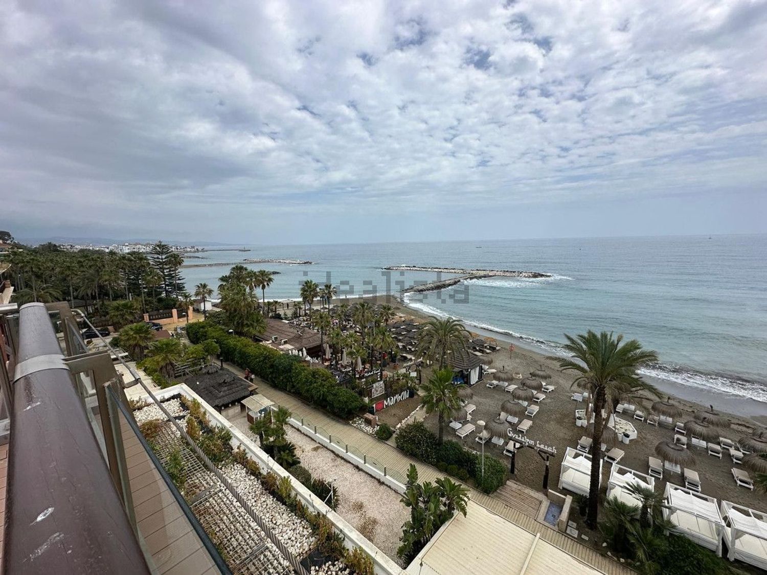 Penthouse in erste Meereslinie in Marbella — Meerblick