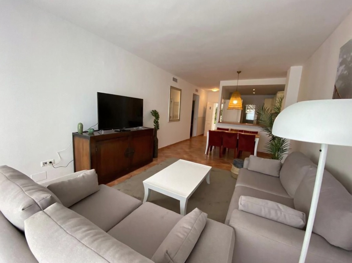 Wohnung in erste Strandlinie in Marbella — Wohnzimmer