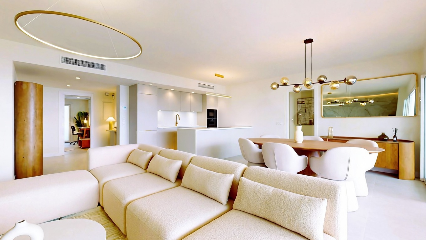 Beachfront flat in Marbella — Living room