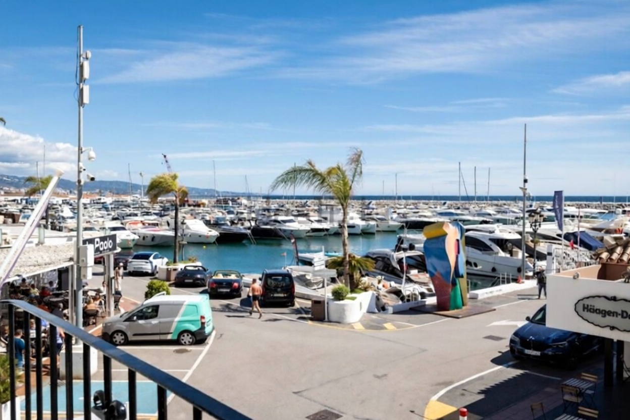 Apartamento em primeira linha de praia em Marbella