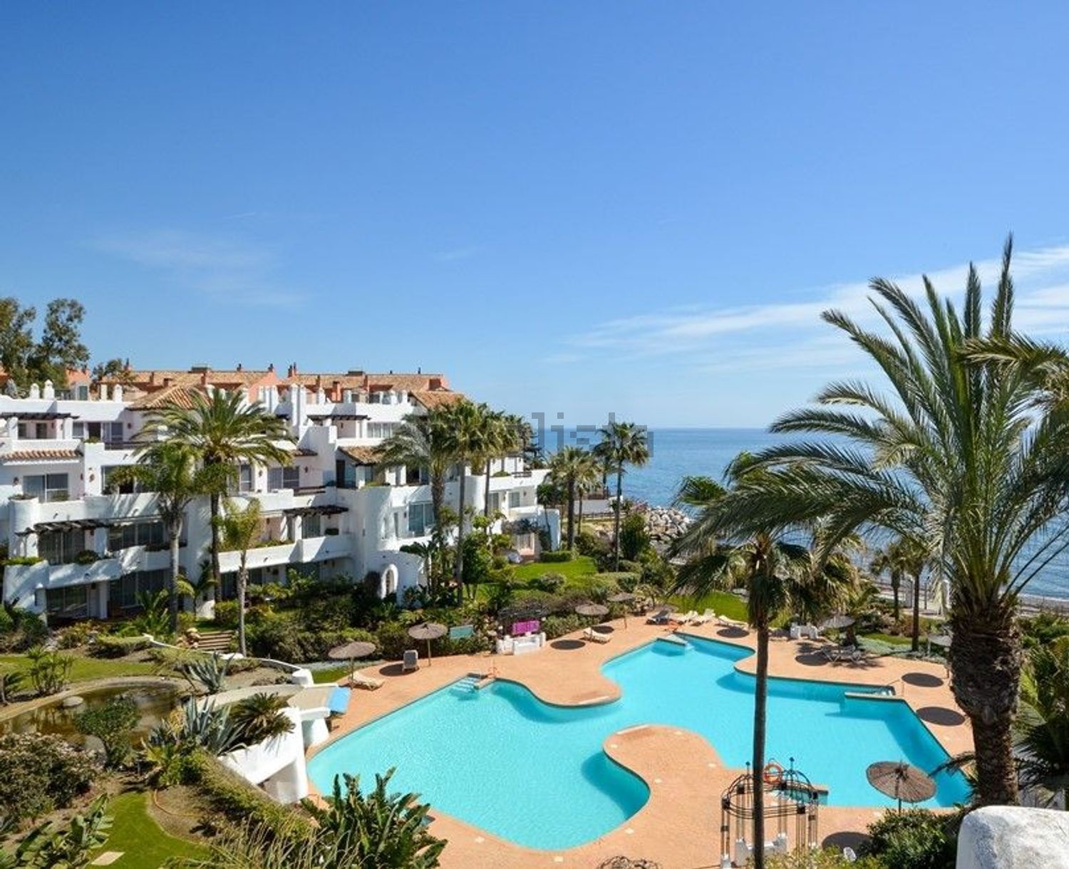 Beachfront flat in Marbella