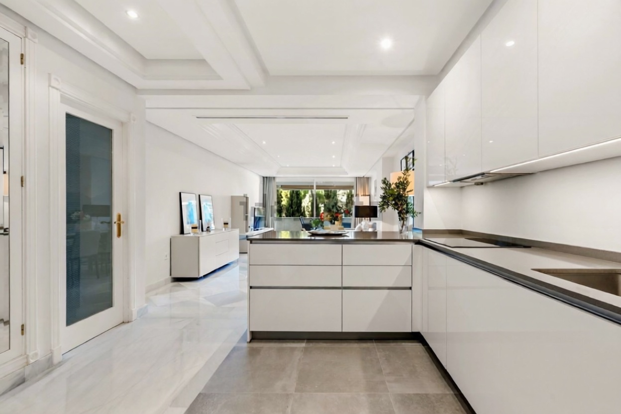 Wohnung in erste Strandlinie in Marbella — Bad