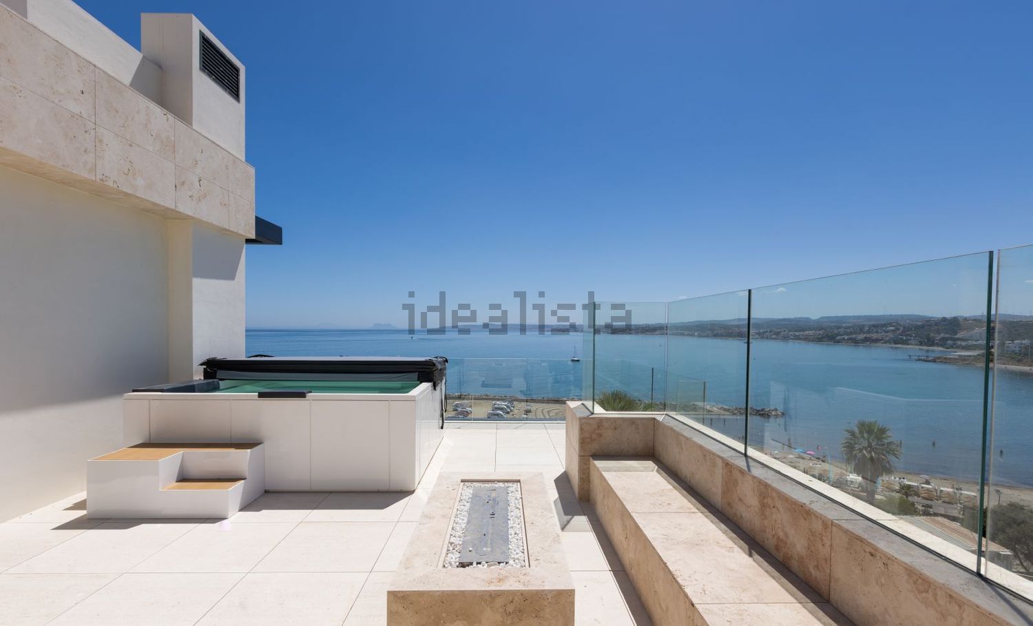 Duplex em primeira linha de praia em Estepona — Terraço mar