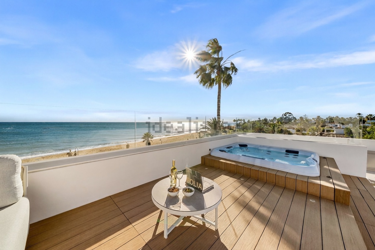 Chalet com acesso direto à praia em Estepona