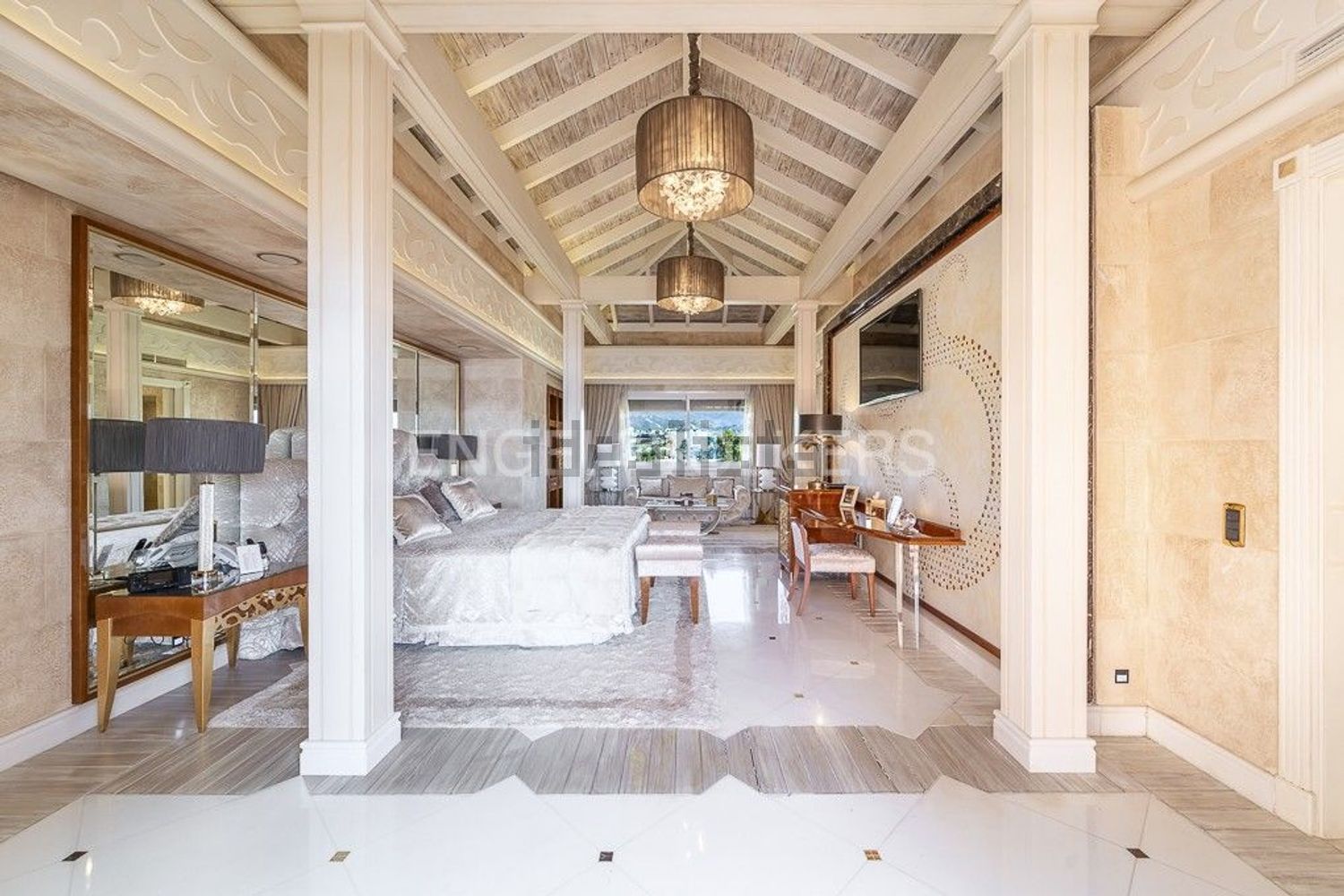 Ático em primeira linha de mar em Estepona — Quarto