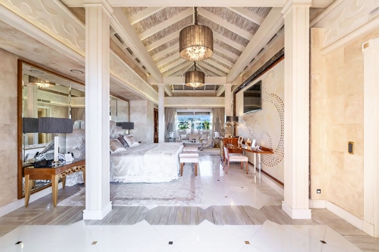 Ático em primeira linha de mar em Estepona — Quarto