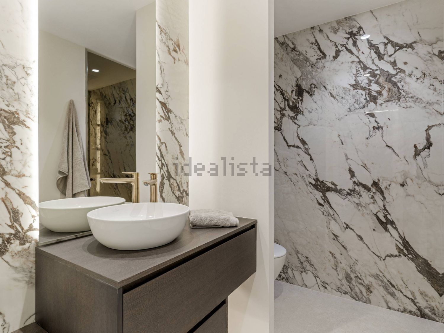 Duplex em primeira linha de praia em Estepona — Casa banho