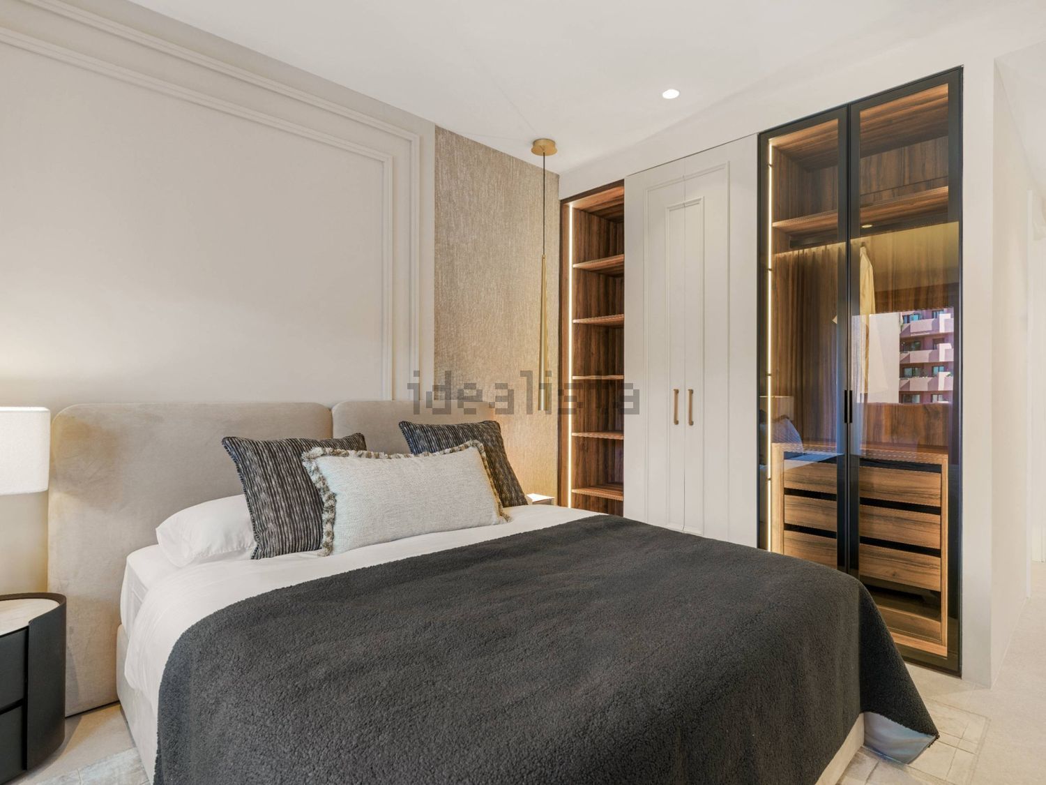 Duplex em primeira linha de praia em Estepona — Quarto