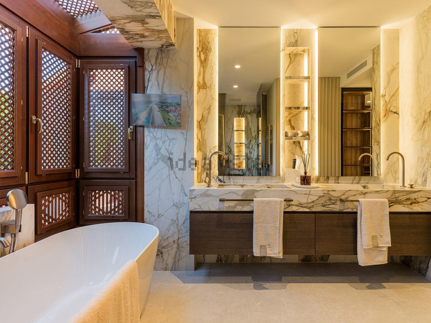 Duplex em primeira linha de praia em Estepona — Casa banho