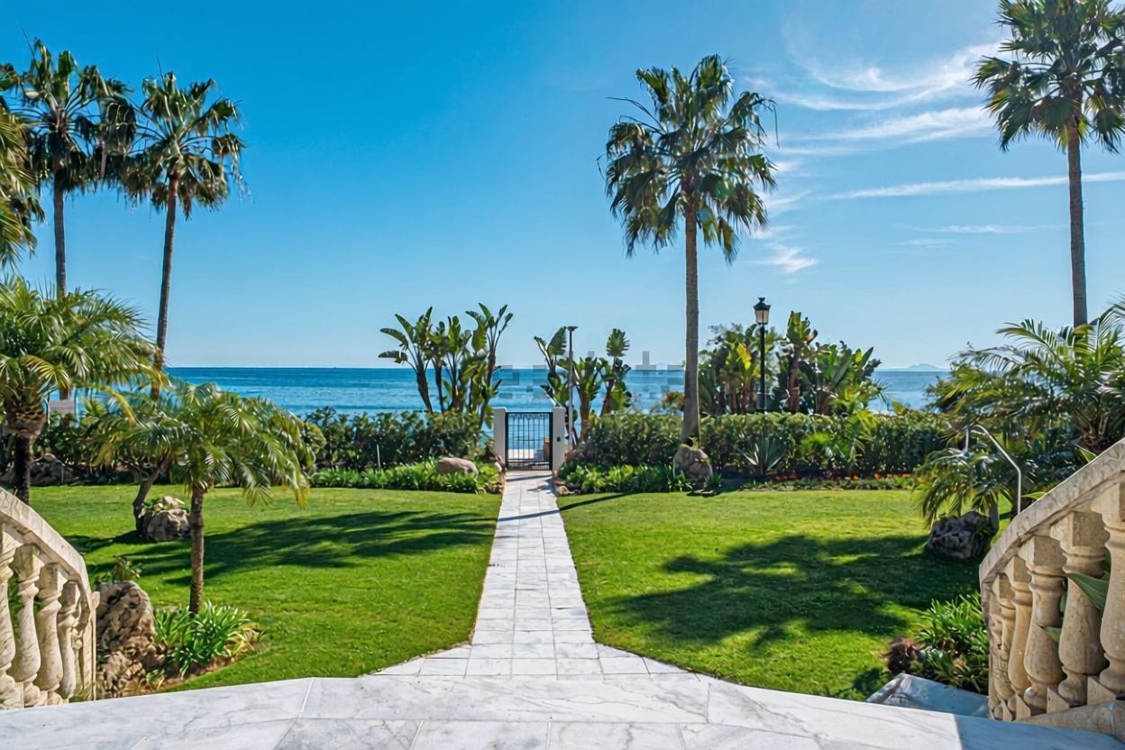 Квартира первая линия пляжа в Estepona — Морской вид