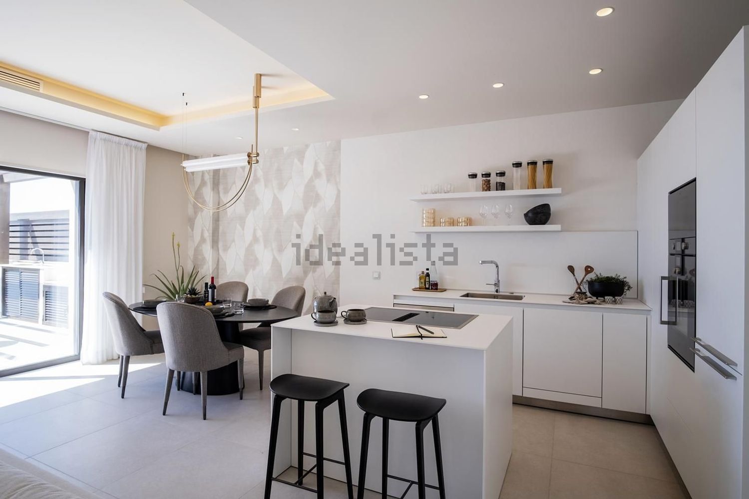 Beachfront flat in Estepona — Kitchen