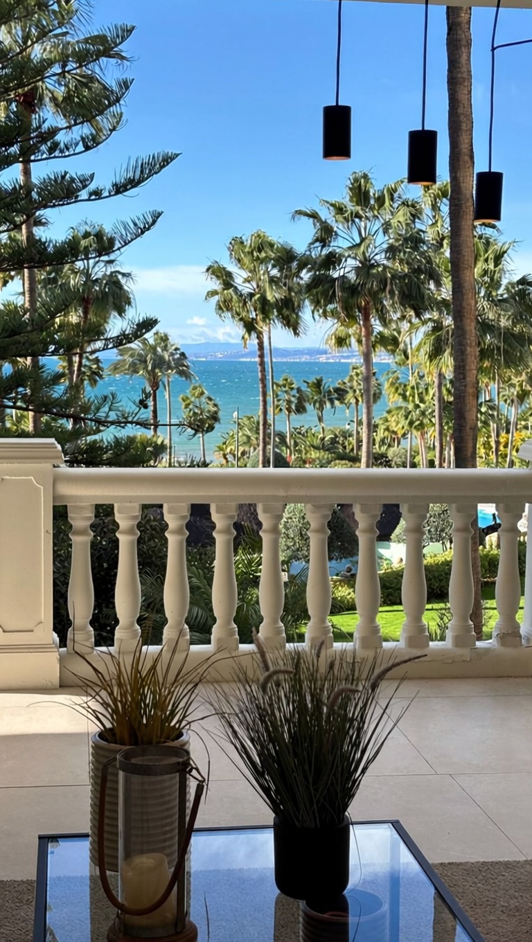 Appartement en première ligne de plage à Estepona