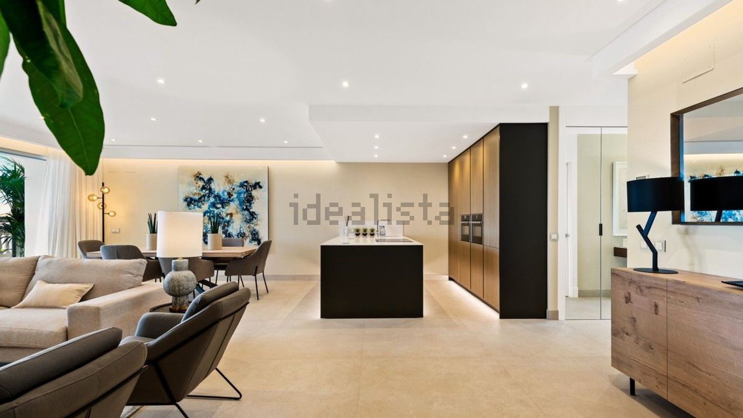 Beachfront flat in Estepona — Kitchen